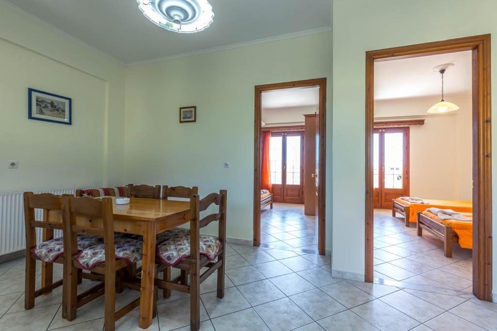Kapetanios Apartments Agios Stefanos Avliotes  Luaran gambar