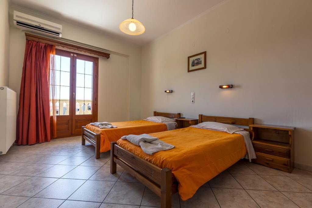 Kapetanios Apartments Agios Stefanos Avliotes  Luaran gambar