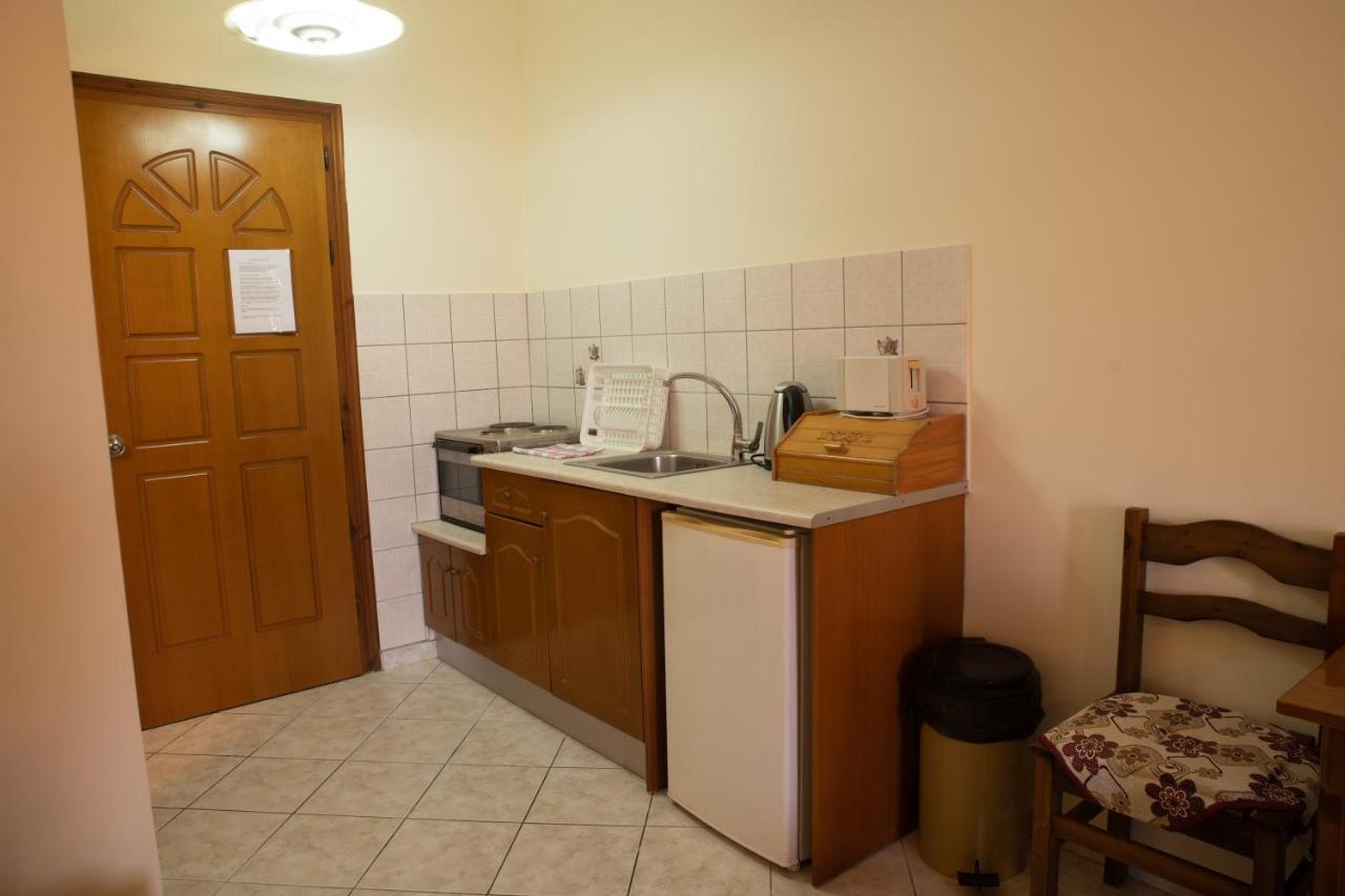 Kapetanios Apartments Agios Stefanos Avliotes  Luaran gambar