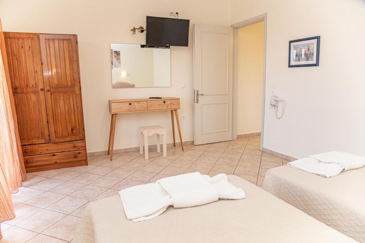 Kapetanios Apartments Agios Stefanos Avliotes  Luaran gambar